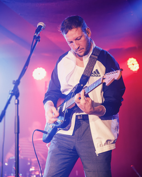 monkey_business_artic_monkeys_tribute_mc_patriot (7)